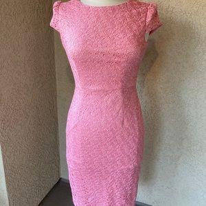 Betsy Johnson Lit Puff Short Shoulder Sleeves